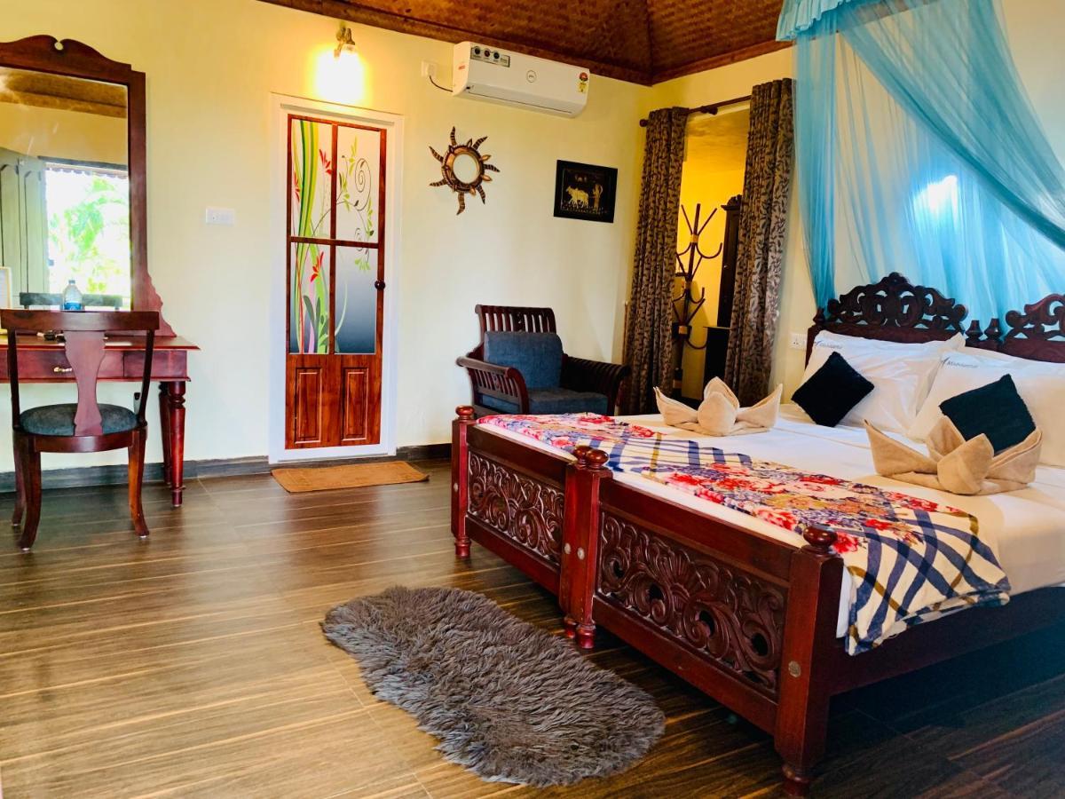 Maadathil Cottages วาร์คาลา ภายนอก รูปภาพ