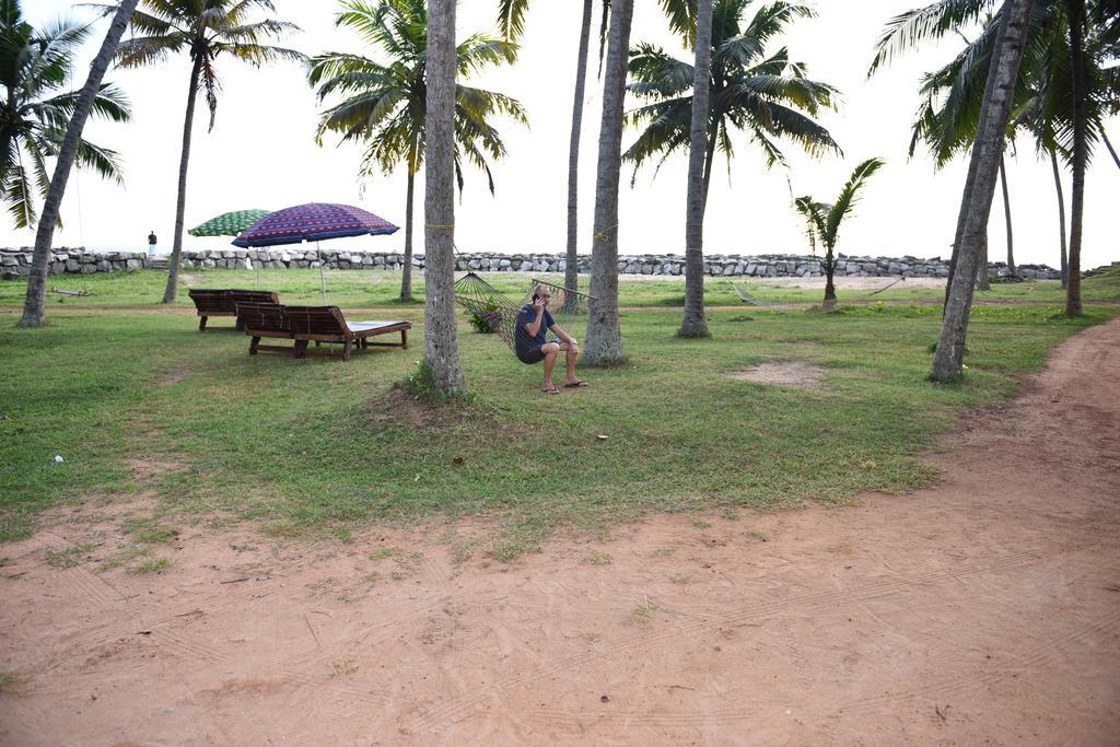 Maadathil Cottages วาร์คาลา ภายนอก รูปภาพ