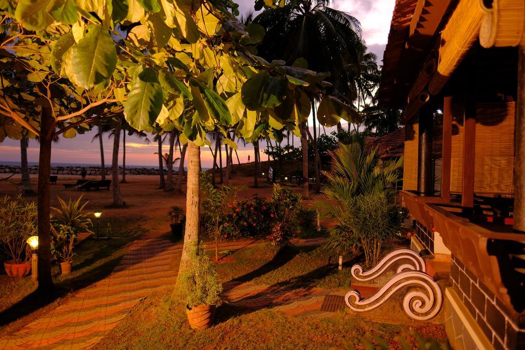 Maadathil Cottages วาร์คาลา ภายนอก รูปภาพ