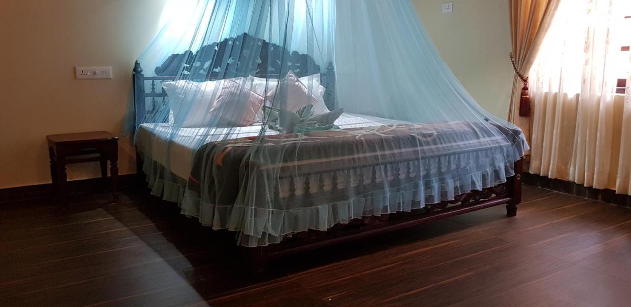 Maadathil Cottages วาร์คาลา ภายนอก รูปภาพ